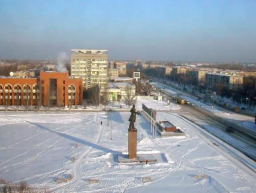 Дед Мороз и Снегурочка покажут новогодние чудеса в парке «Волжский"