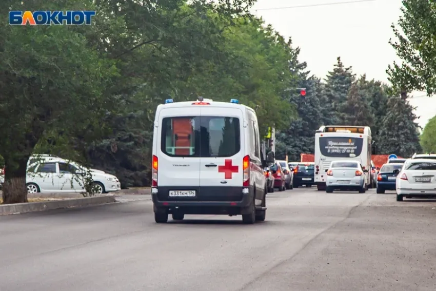 Водитель скончался на месте, ребенок ранен: жуткое ДТП под Волгоградом