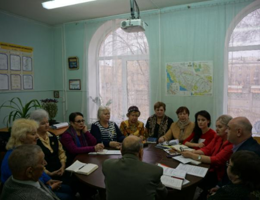 Активисты взялись за нормы ПДК в Волжском