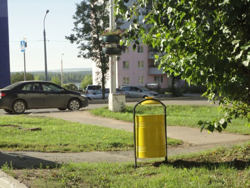 В Волжском появятся новые урны