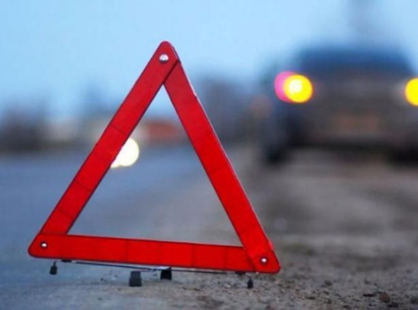 68-летний водитель покалечился в ДТП в Волжском