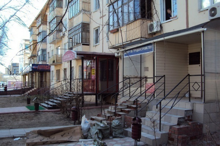 Администрация Волжского нарушила порядок перевода жилых помещений в нежилые
