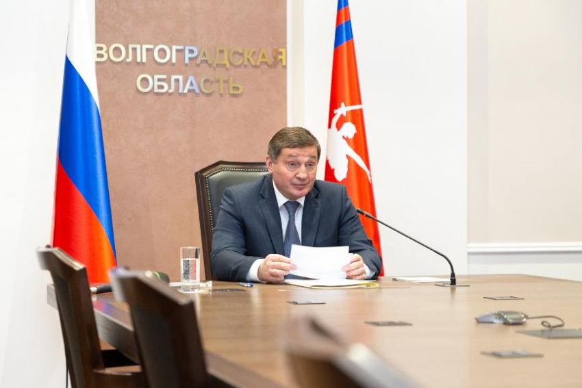 Зарплата губернатора Волгоградской области составила более 400 тысяч рублей в месяц