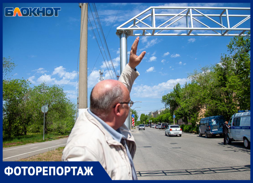 В Волжском снова снесли рамку на Набережной через день после установки: ФОТО