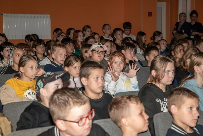 В детском лагере «Сказка» стартовал креативный проект «Волжская неДискотека»