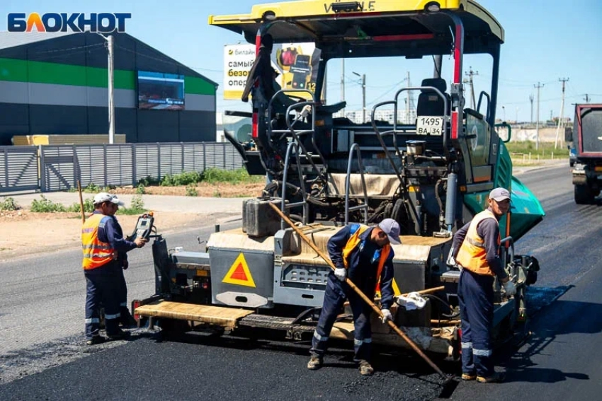 В Волжском нашли брак на двух недавно отремонтированных улицах