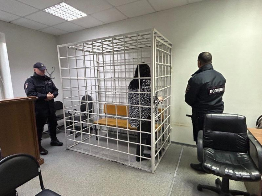 Волжанку приговорили к 8,5 годам лишения свободы за обещание женщине вернуть мужа с СВО за 1,2 миллиона