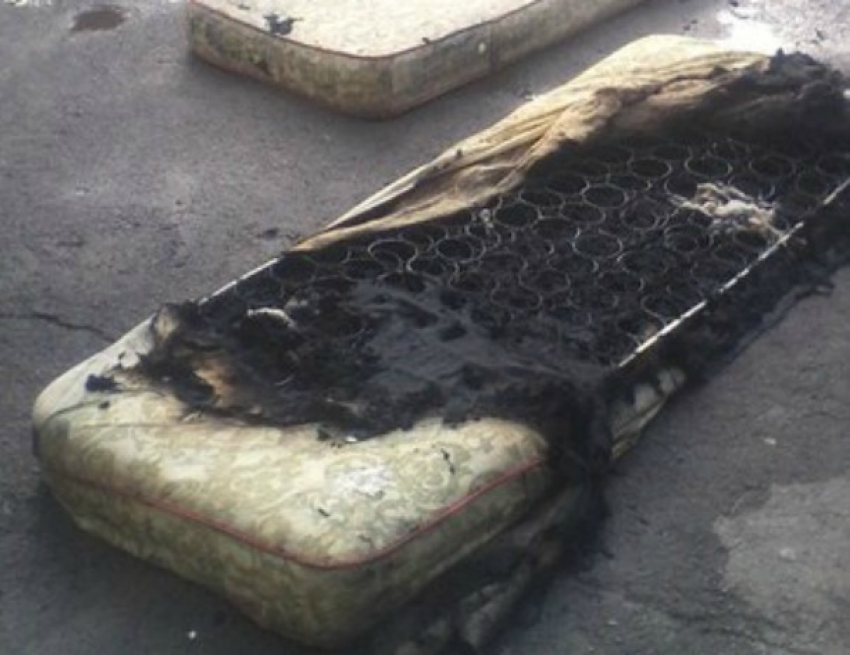 В Волжском 33-летний курильщик спалил квартиру