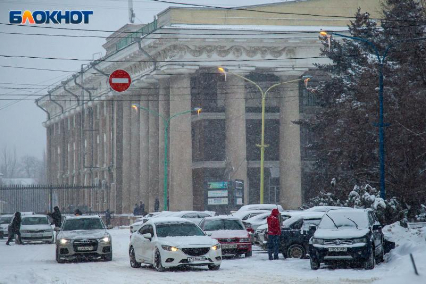 Учет девственности, скачок цен на бензин и коммуналку: ТОП-5 новостей за неделю в Волжском