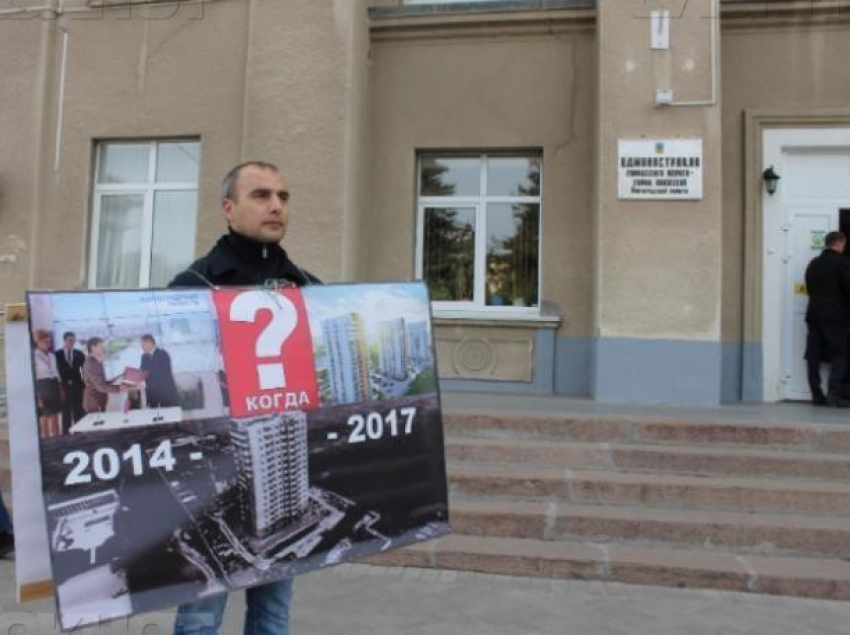 Строительство ЖК «АхтубаСитиПарк» в Волжском продлили на 2 года