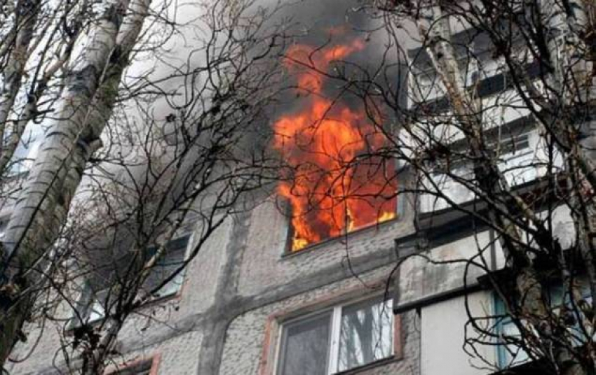 В Волгограде на пожаре погибла 85-летняя пенсионерка
