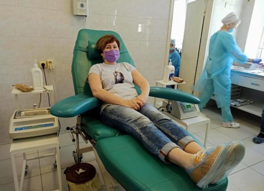 Более 457 литров антиковидной плазмы перелили жителям Волгоградской области