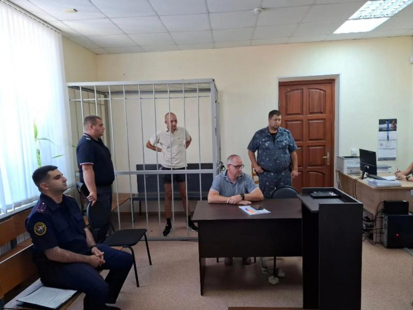 Волжский суд арестовал мужчину, подозреваемого в убийстве прохожего