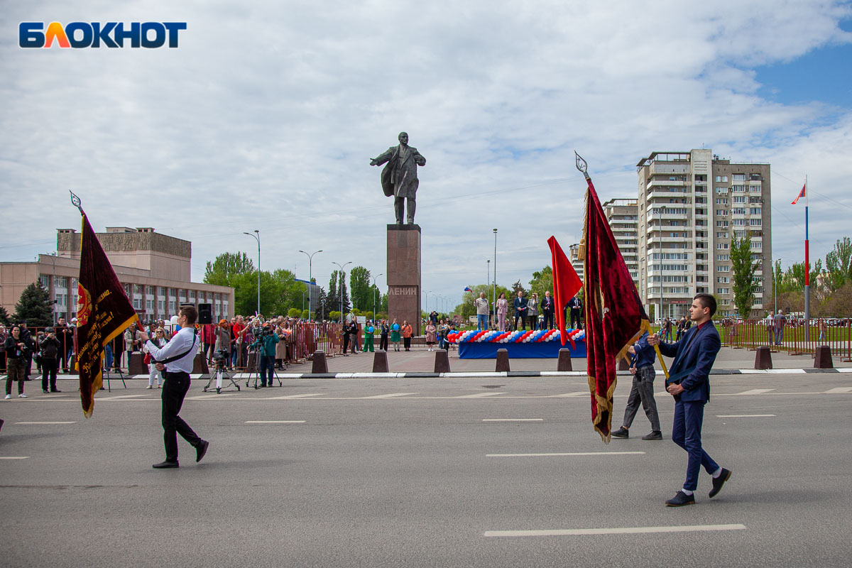 Фестивали, концерты и парады: программа мероприятий на День Победы в  Волжском